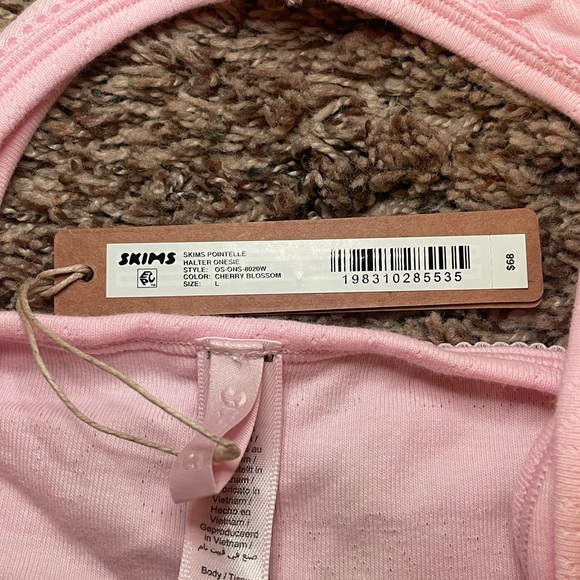 Skims romper - Picture 4 of 4